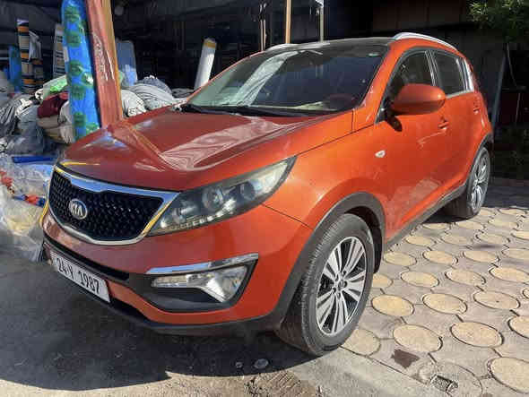 كيا سبورتج موديل ١٦ خليجيه للبيع سعر ١٤٢
رقم دهوك للبيع بس مو هذا رقم البيهة رقم عادي بتحويل ناخذه ونرقم غيره
بدون حادث فقط صبغ البنيد اثر جراد
مواصفات عاديه قماره حديد
ماشيا ١٦٠
سياره جاهزه
موجوده بغداد الجديده او جميله
السعر ١٤٢
تلفون ***********
