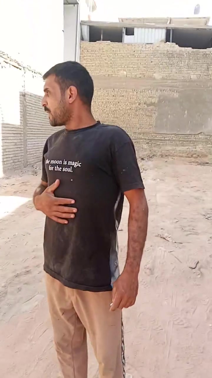 السلام عليكم نعمل لتفليش بيوت والترميم بالنجف اتصل هذا رقمي***********
