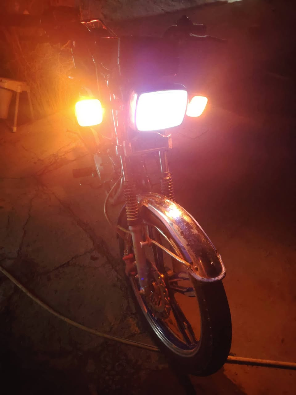 السلام عليكم
بيع مستعجل 
سافان 2022 اوراق
دراجه جاهزه ما عايزه برغي
السعر ٥٢٥
والشراي هذا رقمي ***********
