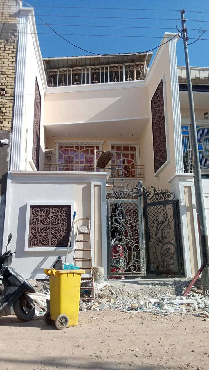 سلام عليكم من رخصة الادمن شغل درجة اولى تقطع واجهيات وديكورات وطلس وحجر وحالين  ***********
