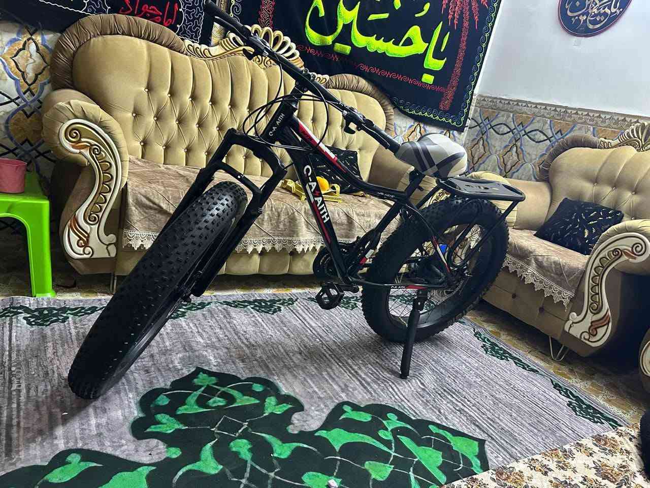 بايسكل🚲🛵 +جهاز جري نوعيه ممتازه للبيع 
للاستفسار رقم الهاتف :***********
