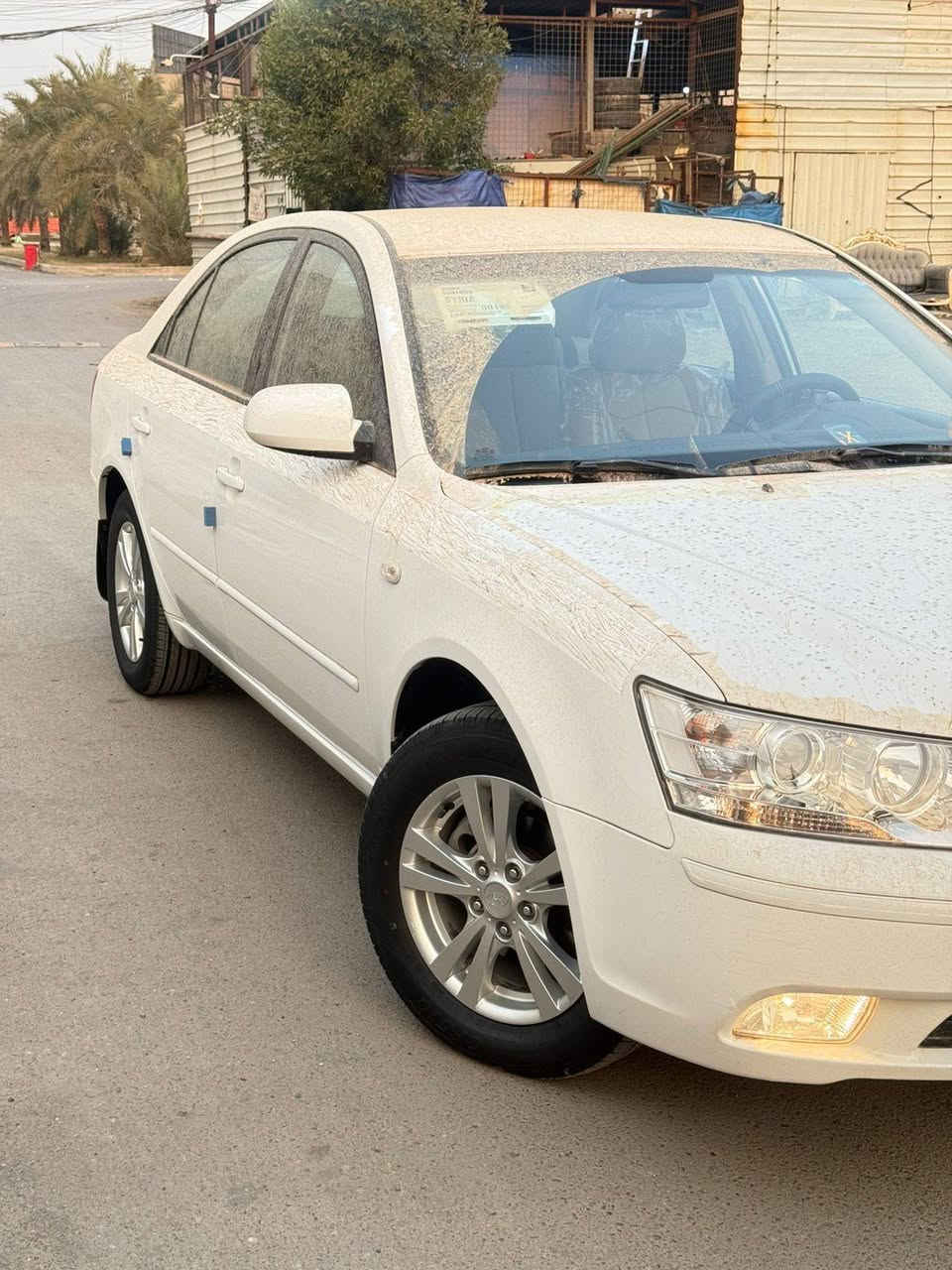 هونداي سوناتا
(قطعه نادره)
موديل 2009 
السياره زيرو صفر ماشيه 25 ألف حقيقي شرط الفحص 
استخدام شخص واحد فقط من 2009 
لحد الآن مكينه 2000 دسك امامي خلفي حساس سبير ما نازل عده مفتوحه فابلون الشركة بنيد وصفاح وجنطه شرط فابلون الشركة 
اكياس الشركه لزكات الشركه مكفولة كفاله عامه من كلشي عدد سويجات 2 كتلوكات الشركه 
مواصفات شركه الكاصد للعلم سياره ع أيدي موديلهه 2009 السياره محافظ عليها جدا جديده 
 رقم بغداد الدولي تحويل ثاني يوم 

السعر عند الاتصال 
الهاتف ***********
مكان السياره بغداد شارع فلسطين
