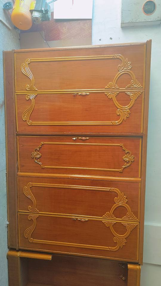 نجارية المرتضى لبيع وشراء كافة الأخشاب والكناتير والبوفيات والابواب وغرف النوم الجديد والمستخدم 
للبيع غرفة خمس ابواب للاستفسار الاتصال على الارقام التاليه أو المراسلة على الواتساب 
***********
***********
العنوان النجف الاشرف شارع المجمعات قرب علوة تفاحة النجف, العراق
