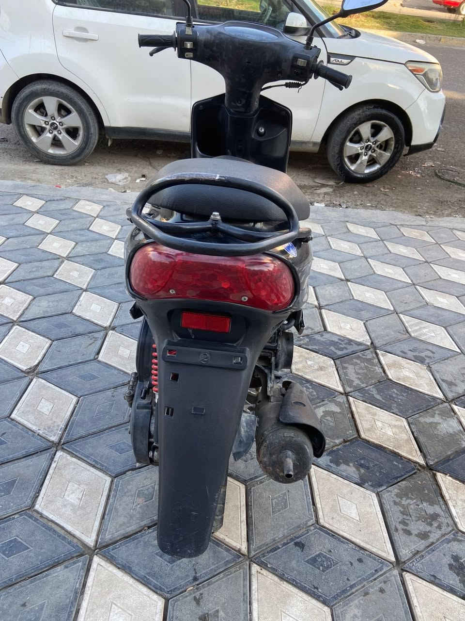 دراجة ماكس قجمة120 دراجة حلووة ونضيفة كاملة من كلشي  والسعر550 وبيهة مجال لطيبين 
***********
