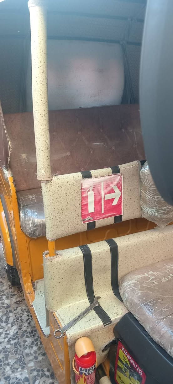 تكتك  20 نظيفة لا ظربة لاصبغ فقط الدوس الأمامية مصلحة مكينة خير من اللة لاتنقص لاتبخير مكينة ناعمة تراي زيرو رقم انكليزي سنوية بأسمي تحويل ثاني يوم داخلة  هزة بشهر الثاني  الشراي يتصل بي خير ويدلل ***********
