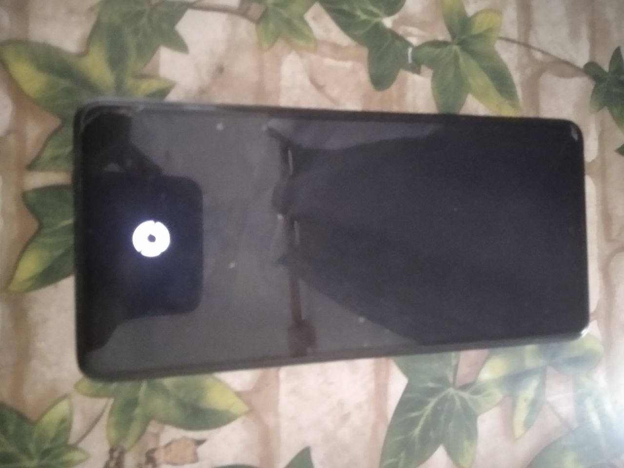 السلام عليكم شباب موبايل للبيع TECNO CAMON 20 Pro الرام 8 العشوائي الذاكره 256 جيجا المعالج MediaTek Helio G99 الكاميرا 64 بيكسل 
السعر 150الف وبي مجال *********** وين اضافه 100%
