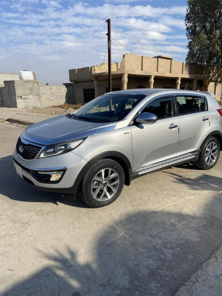 سبورتج 2015 بيه جاملغ وبنيد وشبر بل خلف جاملغ بارد سياره موصفات عاديه فورويل ماشيه 78 سياره نضيفه مكان بغداد بيع او مراوس اتصال ***********
