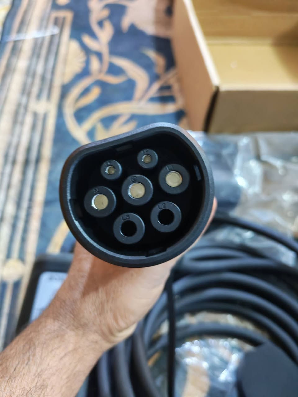السعر  150 الف  🛻
شاحن سيارة 🚗 كهربائية بتيار يتراوح بين 6-32 أمبير  طول الكيبل 8متر وجهد كهربائي بين 200-250 فولت.نوع القابس: الجهاز مزود بقابس شحن من النوع 3-pin CEE إلى النوع 2. 🚗🚙


**إذا كنت صاحب هذا الإعلان وتريد حذفه لأي سبب، رجاءا أرسل رسالة إلى الدعم الفني**