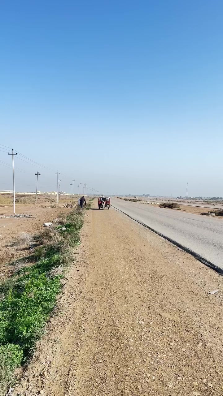 السلام عليكم ارض زراعية للبيع 7 دونم على الشارع العام قرب الشركة الصينية مسيجة كامل brc
***********
