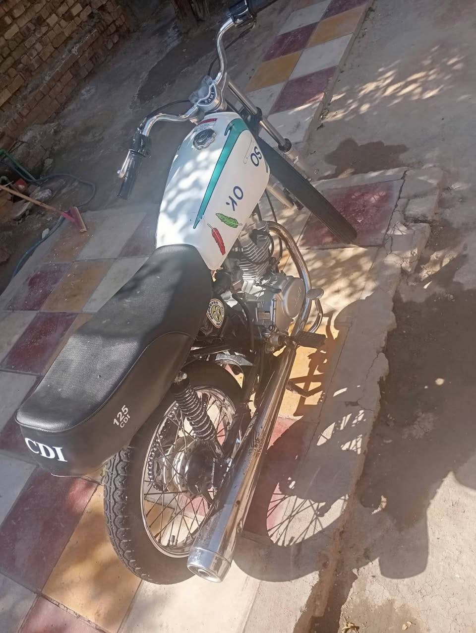 دراجه للبيع المحرك نامه بلاد مامفتوحه بس تفيلس مكان ناصرية مركز السعر خاص ***********

