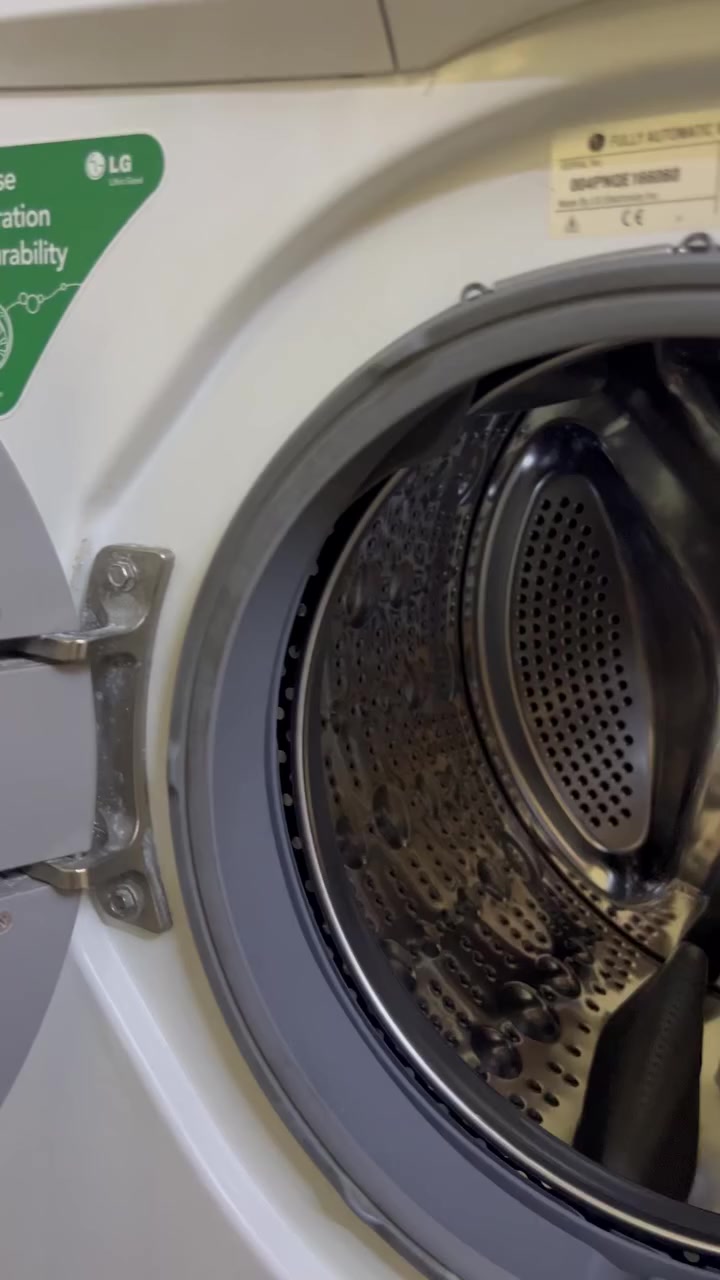 غسالة اوتماتيك باب اول 
LG الحافظ 
7كيلو للبيع مكاني بغداد


**إذا كنت صاحب هذا الإعلان وتريد حذفه لأي سبب، رجاءا أرسل رسالة إلى الدعم الفني**