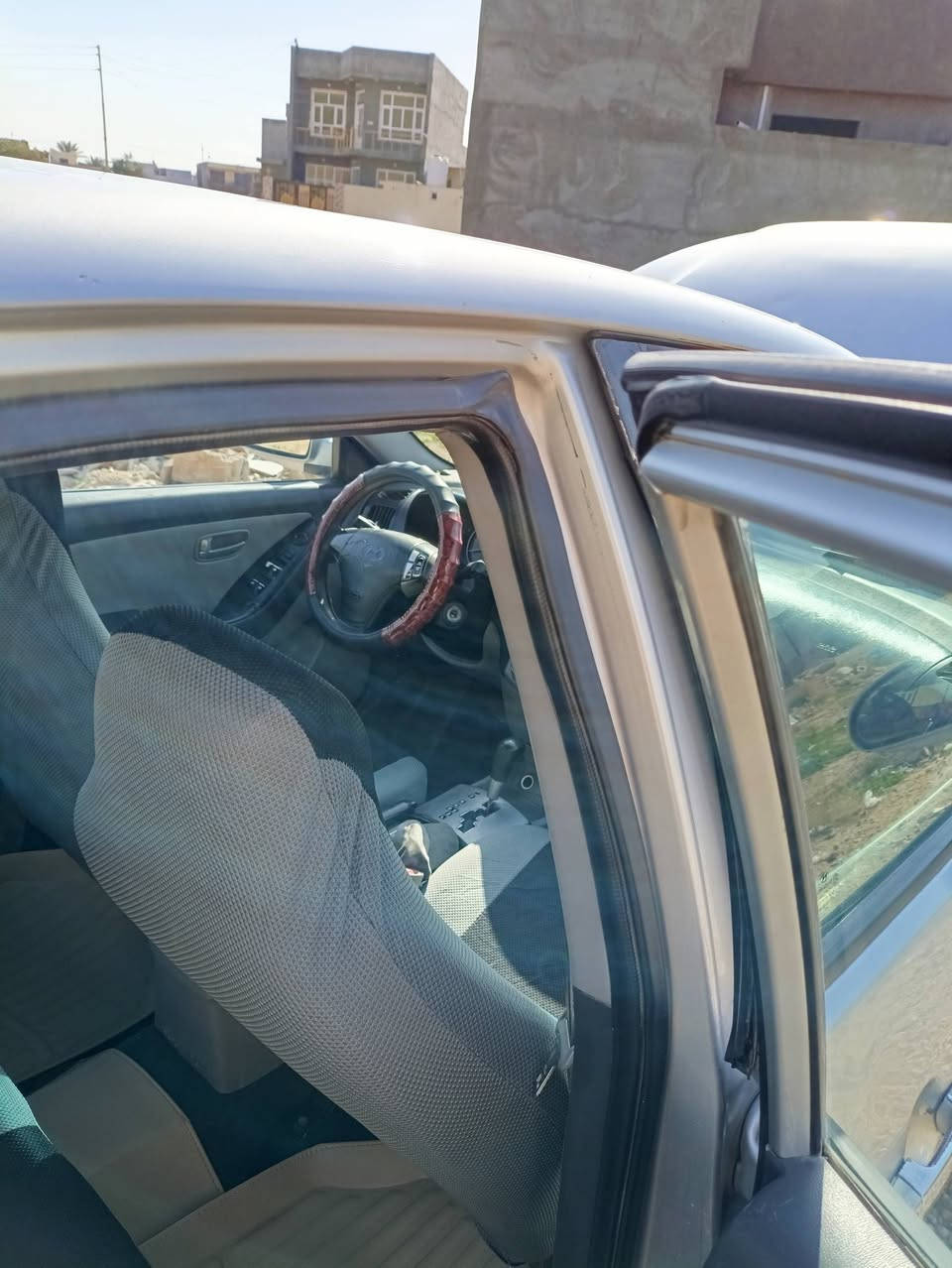 سلام عليكم
التترا 2008 وارد امريكي 
مكينة 2000
سنوية لل 2029 شرط التحويل 
كير اوتو مصبوغة قطع اني ابيعلك عام بدون دواخل شرط
كير خير من الله مكينه بدايه خيط بخار بدون تنقيص 
حداديه خير من الله 
تخم تاير ويل كب 
داخل جديد 
العنوان ديالى الخالص 
السعر 85 وبيها مجال 
رقم الهاتف 
***********
