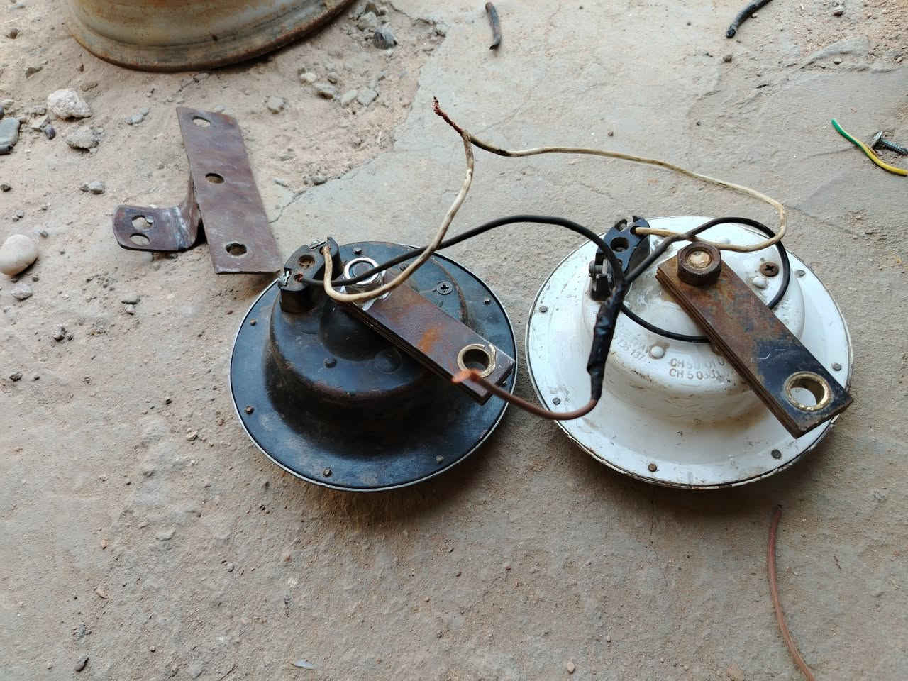 سلام عليكم اريد ابيع هورن بوش أمريكي ايراني البيع سعرهن ١٥٠ بيهن مجال مكاني نجف يم صيطره القايش يم مدرسه شمس الشموس ***********
