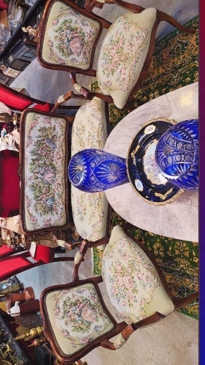 تخم نصفي فرنسي نادر قديم جدآمحل سليمانيه سروري توصيل موجود وات ساب ***********
