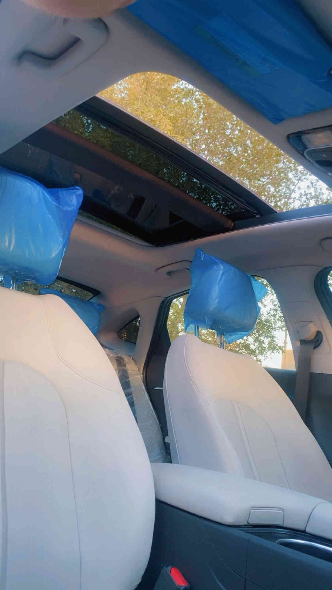 سوناته لبيع  موديل 2025 ماشيه 16.500الف  ميل الشكل الجديد لون مميز (سموك )دخول جديد
مرقم بغداد معوقين رقم دولي 
السياره نضافه ١٠٠٪؜ جديده كلش ونصبتها كلش حلوه تجي وشوف شخط مابيها 
حادث بدون ارباك شرط فقط تصليح جاملغات خلفيه اثنين وقبق جنطه مبدل نفس لون ودعاميه سياره بدون شاصي بدون حوض كله مكفول 
 -فؤل مواااصفاات
-داخل لون ابيض  
-مكينه 2500
-سقف بنراما
-شاشه متصل 
-كير تعليق 8 نمر تعلق
-تدفى كشنات 
-تبريد شاشه لمس
-مقاعد كهرباء 
-ثلاث انضمه قياده 
-ارباكات مقاعد 
-كامره دواره محيطيه وخرائط 
-اناره ترحيب يدات وشاشه 
-زجاج ملون مانع الحراره 
-لد امامي خلفي مع عدسات لايت 
-مخارج تايبسي امامي خلفي 
-التحكم على المنحدرات 
-مستشعر وقوف 
-شحن واير ليس 
-شاشه كبيره خرائط
-نقطه عمياء بلمري 
-تشغل عن بعد 
-حساسات امامي
-رادارات امامي خلفي عدد 3 
-نضام فرمله الطؤارئ
-وسادات هوايه 6 
-مصابيح زينون اماميه مع لد امامي متصل .
-ابل كار بلاي !
-محافضه على المسار 
-اوتو هولد 
-هاند بريك كهربائي
-مود درايف 
مكان سياره بغداد السعر195 وبيه مجال 
اي استفسار ***********
