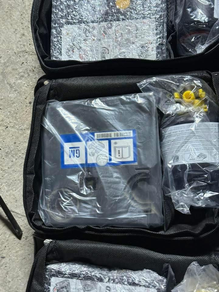 � للبيع منفاخ إطارات كوري أصلي – تفصيخ
🏷️ النوع: منفاخ إطارات كوري أصلي
📌 الحالة: مستعمل (تفصيخ)
⚙️ المميزات:
✔️ أصلي 100%
✔️ قوة نفخ ممتازة
✔️ مناسب لمختلف أنواع السيارات
✔️ عملي وسهل الاستخدام

💰 السعر: ٣٠ ألف دينار
📍 العنوان: مشتل مقابل حمام الفندي
📞 رقم الهاتف: ***********
ضمان بكل قطعه مده شهر رجاع او ستبدال 
يوجد توصيل جميع الحافضات ٥ الف
