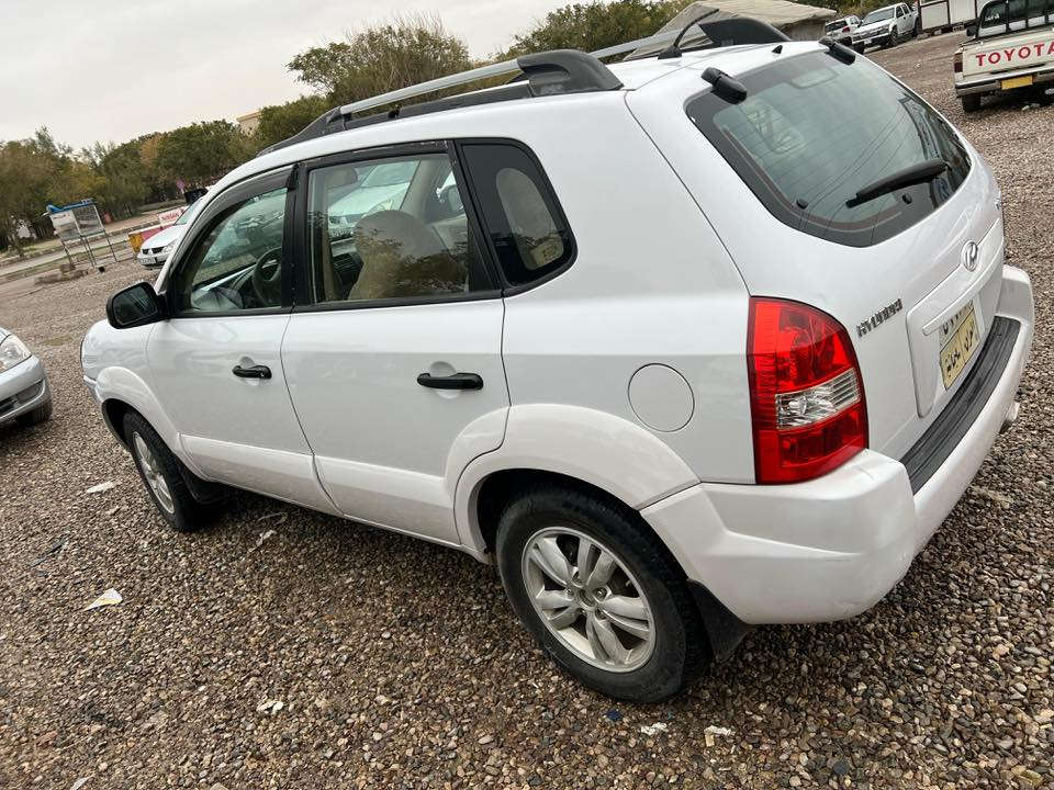 السلام عليكم اخوان توسان موديل 2010 خليجي مكفولة كفالة عامة كير محرك تبريد تدفئة حدادية فول رقم سليمانية السونار مرفق بالمنشور رقم الهاتف *********** سعرها 135 وبيها مجال العنوان بعقوبة او الخالص
