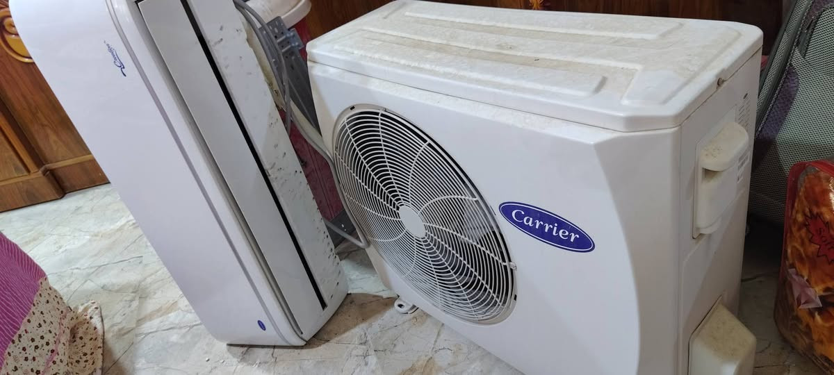 سبلت كرير طن ونص للبيع بحاله مستخدم بس نظيف
السعر ٣٠٠ وبيه مجال
العنوان التنومه
للاستفسار ***********
