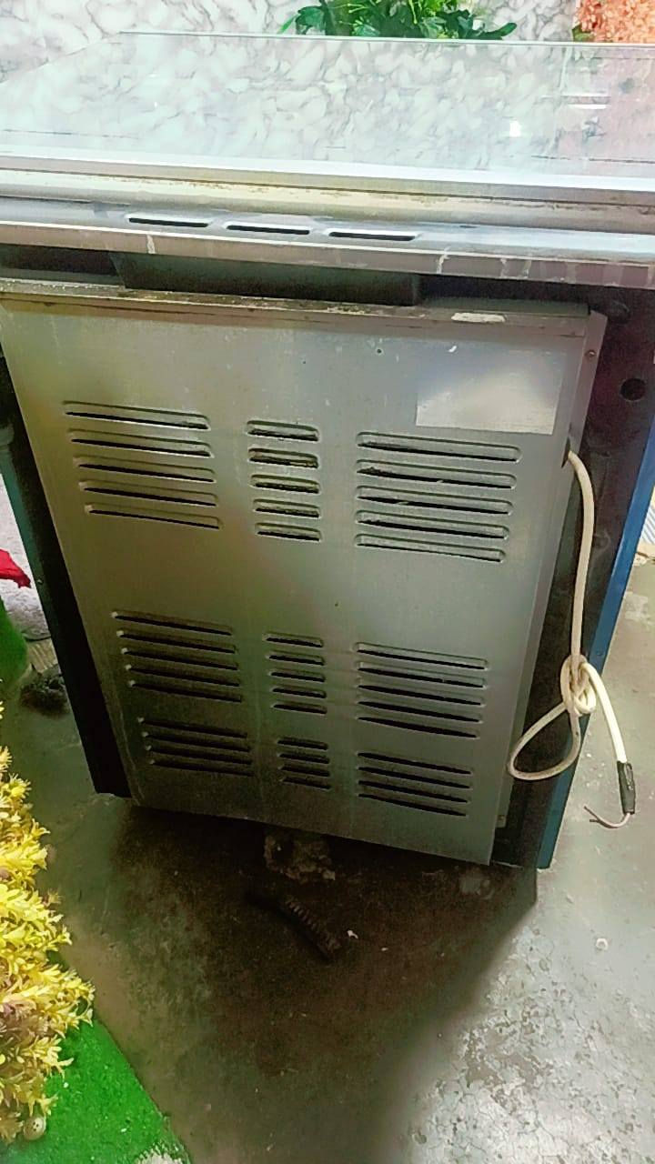 طباخ للبيع  كلش نظيف سعره 120
العنوان بغداد مدينه الصدر 
***********
