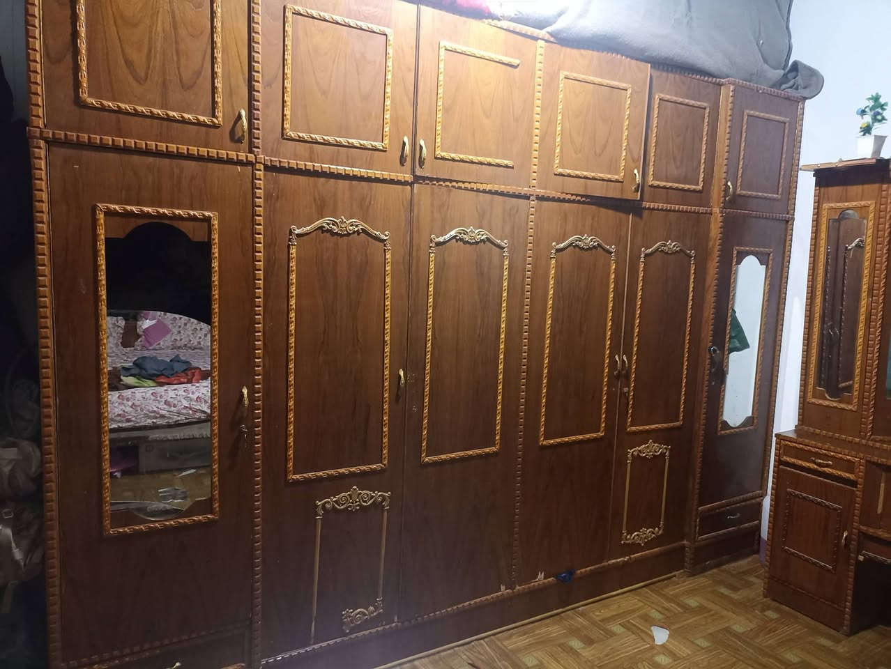 سلام عليكم للبيع الغرفه سعرها 400  ديوان 75 
درين شحن بدون بطاريه فتح وشد وثقب حياطين ب10 
الخاص مفتوح 
*********** المكان بعقوبه خرنابات
