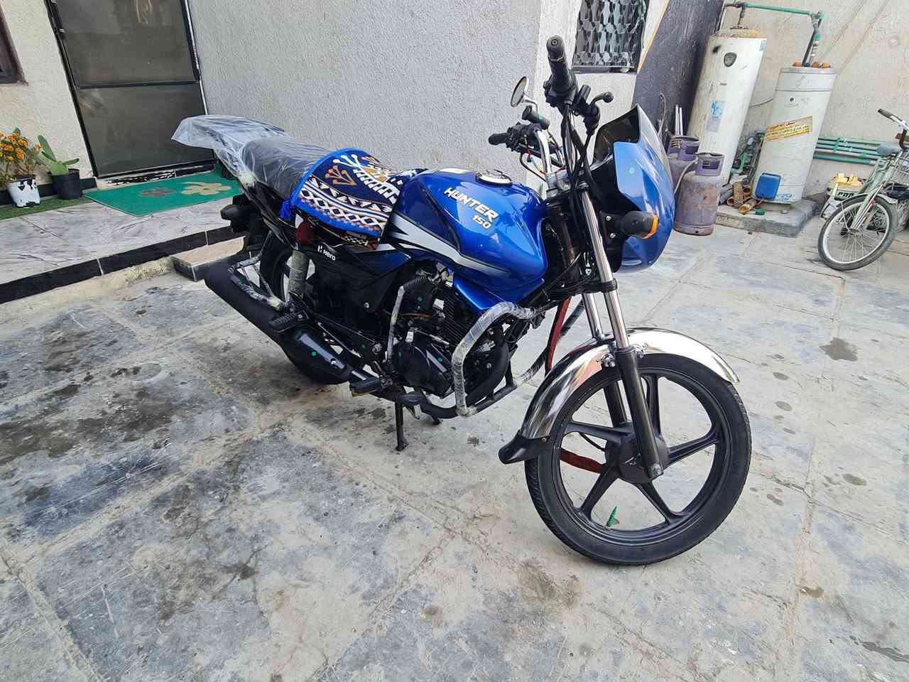 سلام عليكم  دراجه هيرو للبيع موديل (2020 ) رقم وسنويه نكليزي. مداور ثاني يوام  درجه مكفوله. العنوان كوت داموك. السعر خاص تصل عل رقم وتعراف. ***********📞
