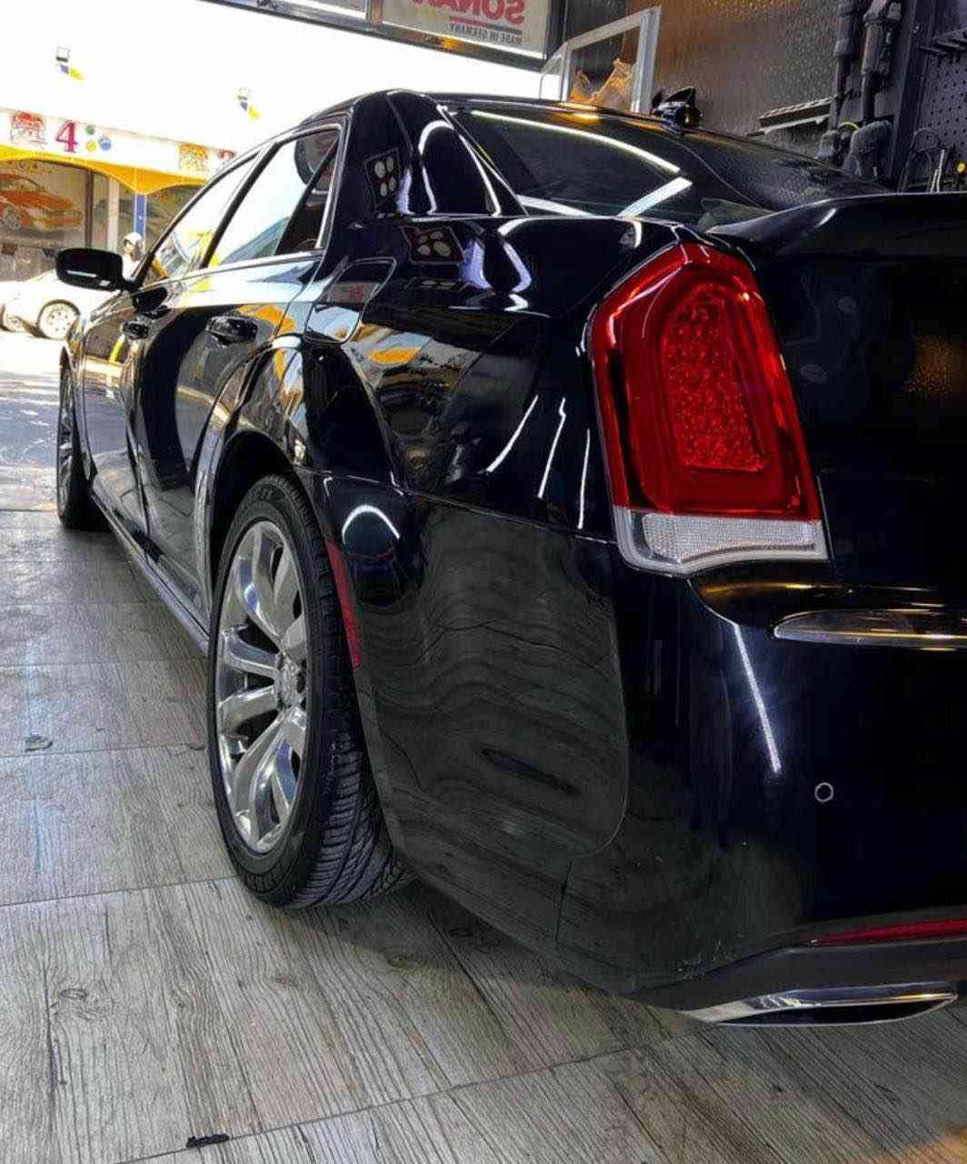 السلام عليكم … اوباما لون ملكي اسود موديل 2018 اصل اصل اصل فول مواصفات ماعدا البانوراما حساسات خلفيه مع كامره حساسات امياميه حساسات بالمري مع اشاره ويل 20 السياره كفالة عامه تقرير غرق لحد الدوسه مامشتغله خط وماناقصها شي سعر 233$ الاتصال *********** النجف, العراق
