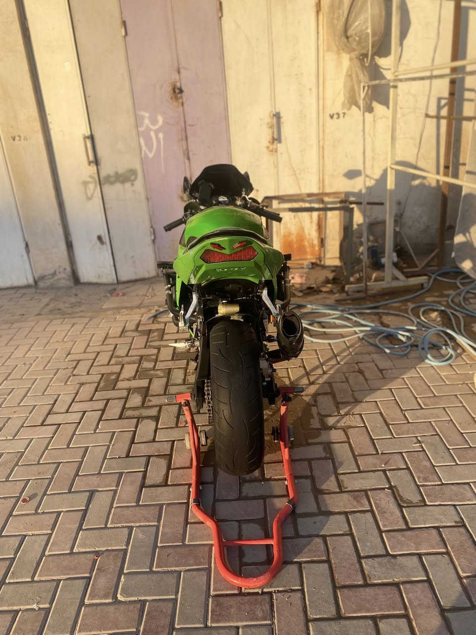 سلام عليكم
كاوسكي نينجا 636 /2004 
 كوستر فيتريه جيب وياك مكينه مكفوله 
وعليه ادامه كامله الدراجه 
السعر :27وبيه مجال  
مكاني / سامراء 
للعلم لابياع  شراي ولاش جناي وحتاجيت 
وريد ابيعها  مين ماتجيني ماردك بس لاتكسر بيها 👍🥰 
***********
