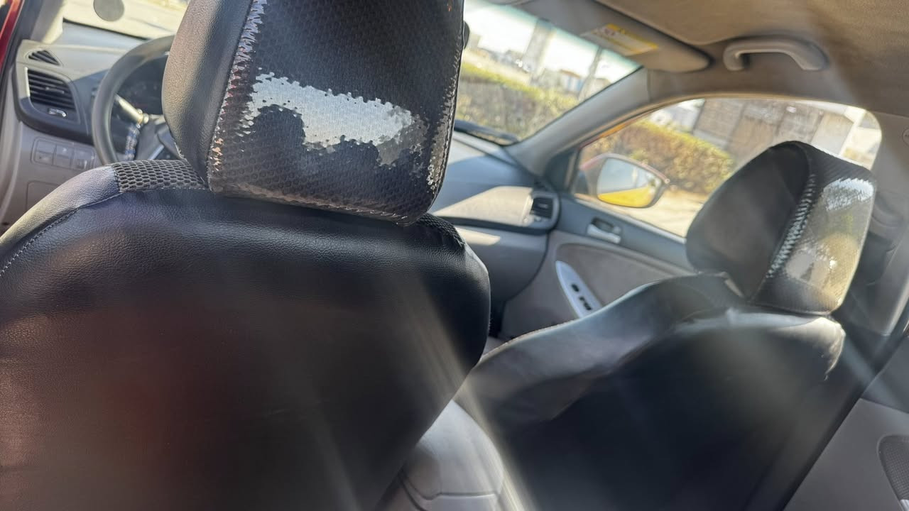 هونداي اكسنت موديل 2014 امريكي
كير ومحرك وتبريد وتدفىة مكفول تخم تاير لايت زنون سستم صوت 
سيارة جاهزة فقط الصدر نص عمر 
هيىة وغرامات مصفرة وباسمي
السعر 85 وبيهة مجال 
مكاني بغداد حي الجهاد ***********
والسونار مرفق بالصور
