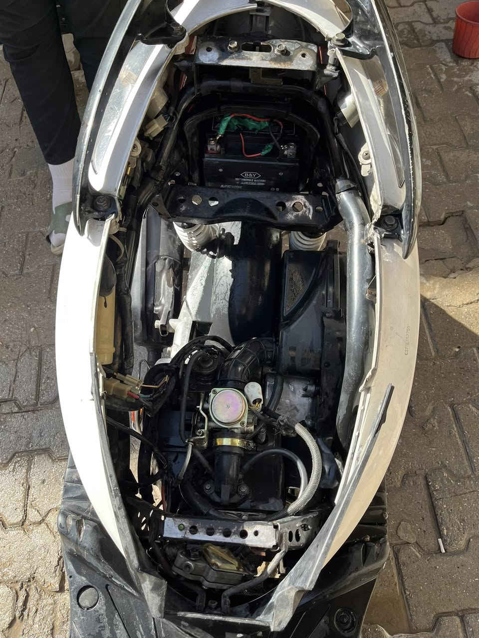 السلام عليكم دراجه ثعلب GTR للبيع مكفلوله من تاير لتاير مكفوله من كهربائيات وكفرات شغاله سلف وهندر وقبق فلاوين رياضي شلعه ومعدل 🔥دراجه وحش مفتوحه بس مره وحده وعلى ايدي للبيع المكان بغداد المنصور الوشاش السعر 500وبيها مجال لاتصال ***********
