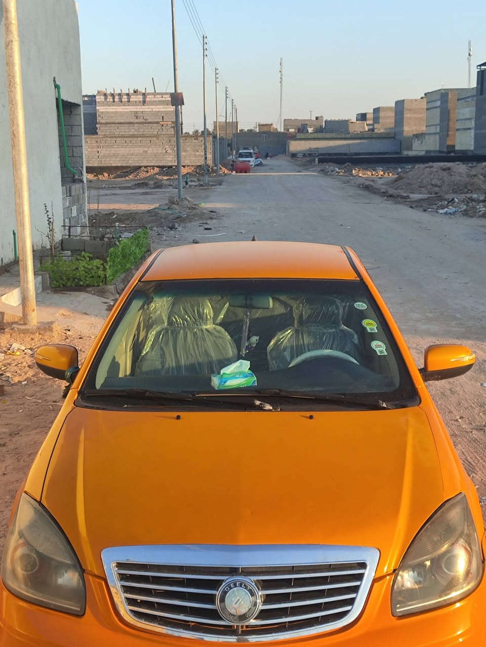 جيلي موبل مديل 2014 مصبوقه حزام لا ضربه ولا تبديل  سياره جهازه كير جديد. مكينه جديده حداديه تبريد تدفئه كله شقاله رقم بصره. بكان سياره تنومه سعر 45 وبيه مجال رقم ***********
