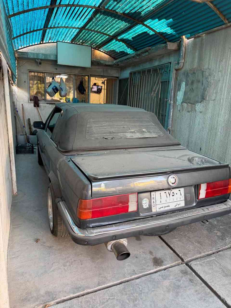 بي ام زعره كشف بلاديه بدون حادث كير محرك مضبوط سياره عضمتها حلوه جدا للتعمير موديل 89 كصيف 
سياره نقصها تبريد فقط 
مكاني بغداد حي الخضراء سعرها 39 بي مجال *********** بغداد, العراق
