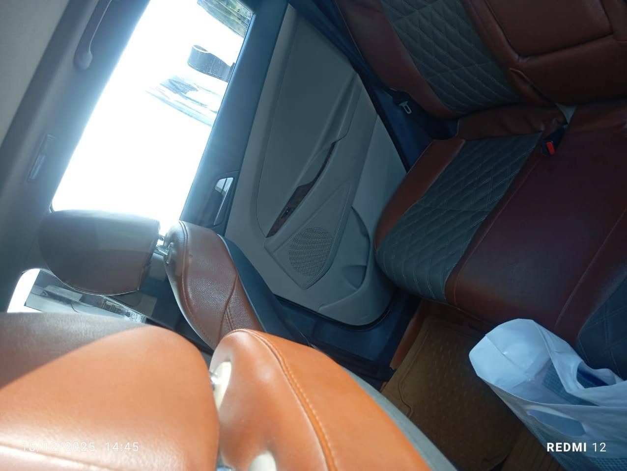 توسان ٢٠ فول موصفات ماشيه ١٢٠ الف بيها صبغ شبر بالبنيد والباقي كفاله على السونار السعر ٢٠٥ وبيها مجال استفسار اتصل *********** مكاني بابل /اخوان اني مكلف بالنشر
