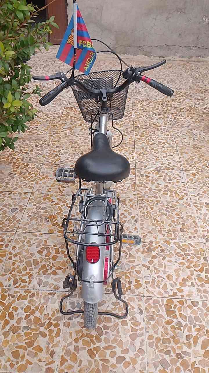 دراجه هوائيه للبيع نظيف حجم 16 حدباء السعر 60 وبيها مجال اتصل على هذا الرقم واتساب***********
