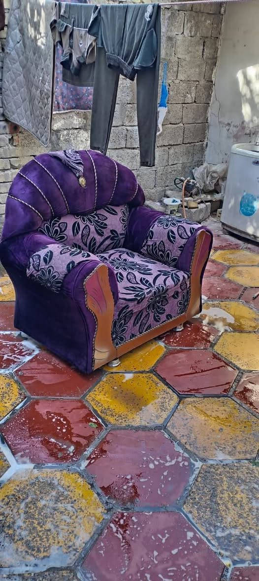 تخم تكمه تزكام مقعد 10الييع مستعجل ع بيعته بسبب ضيق سعر 150مكان بل كماليه ***********
