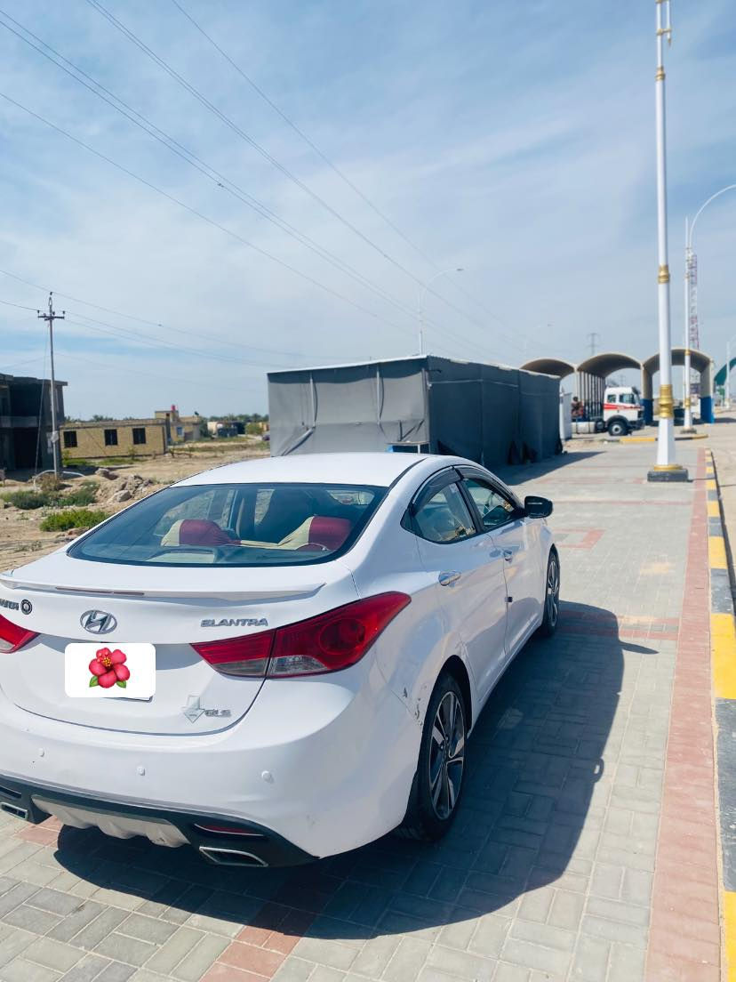 سلام عليكم الانتره 2013 كير مكينه حداديه تخم تاير تبريد كله جاهزه رقم مثنئ مداور ثاني يوم بيه صبغ الباب وجاملغ جهت سايق والباقي كفاله مكفوله من ضربه العابره مكان سماوه سعر 97 وبيه مجال الاستفسار ***********
