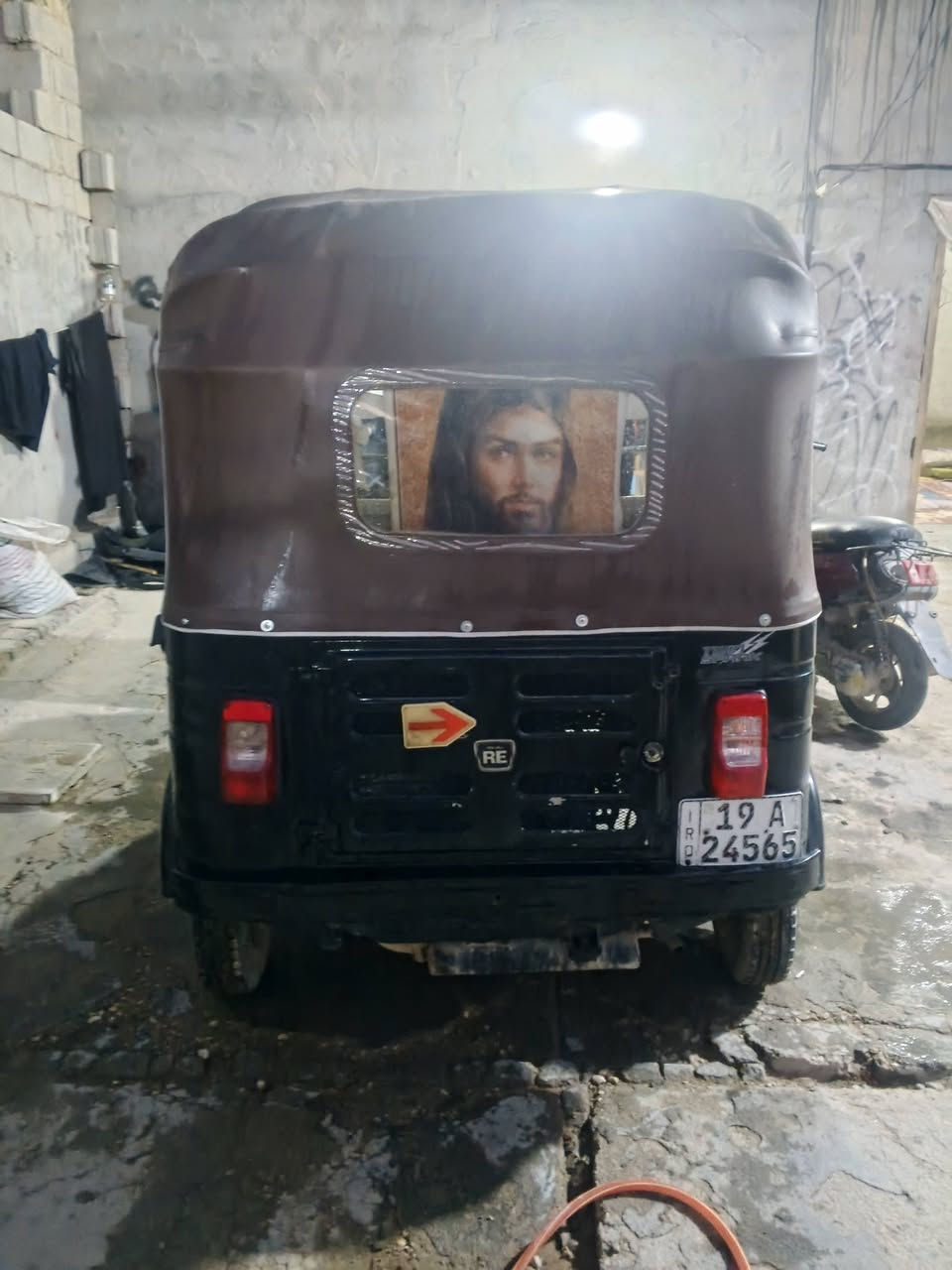 سلام عليكم تكتك موديل 19سنويه لوحات نكليزي تحويل مباشر تكتك جاهزة برغي ما عايزه كبل لشارع سعر 6وبيهة مجال مكاني كربلاء المقدسة رقم ***********شراي يخابر بي خير ويدللل
