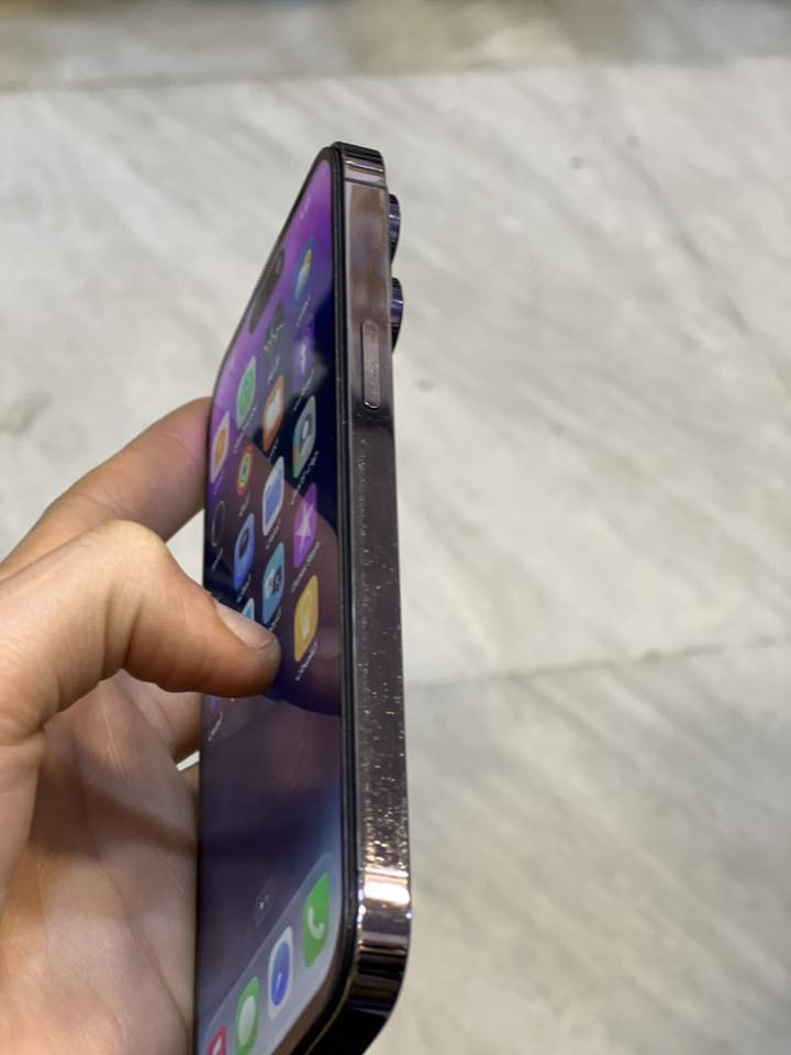 السلام عليكم
السلام عليكم ايفون 14 برو ماكس 

 

ذاكره 256

تك سيم 

نموذج. M

بطاريه 83 شرط اصلي 

الجهاز كله شرط(( فقط مبدل شاشه تفصيخ )) تقره غير معرف اكدر اخفيهه بس وين اروح من الله و ((فيس إيدي شغال)) 

السعر قفل 630  قفل قفل بدون معامله وشكرا 

موصل حي البكر.   *********** بي وتساب
