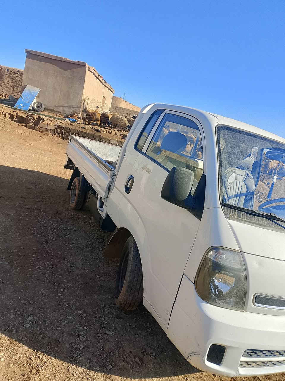 كيا موديل 2014 بدون صبغ رقم كركوك للبيع ت ***********
