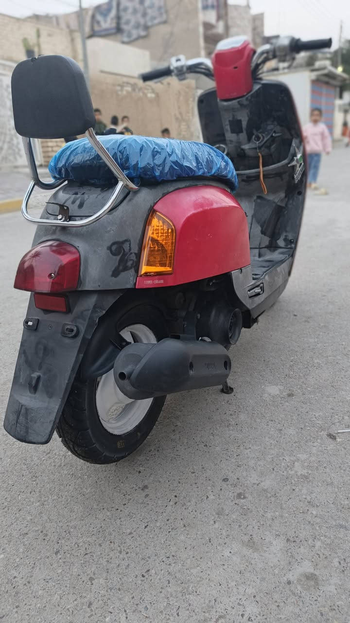 سلام عليكم بوليس 120كابريتر دراجه كفاله عامه دراجه رمبه صارلها ٢٨يوم من نازله دراجه ختم واحد ويه المكينه جيب ١٠فيتريه وفحص كيجات شغاله لتكلي شبيها كفاله دراجه رمبه السعر ٦٥٠المكان بغداد الحسينية مال راشديه اوراق كامله ***********
