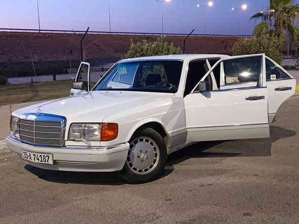 السلام عليكم مارسيدس  جامبو 300  موديل 90  المحرك 300 بلاد السياره
كشنات كهرباء 
اريل كهرباء
مري كهرباء
اربع بردات
صدر امامي وخلفي جديد سياره جاهزه
السياره كلها جديده بلاديه جاهزه
تبريد شغال جاهزه للأخير 
السياره بيهه 4قطع صبغ وطخه بل جاملغ لامامي عكس السايق
دبل هورن دبل فيتبم 
الداخل جديد السياره جاهزه 
رقم انبار الدولي الجديد تحويل ثاني يوم
العنوان بغداد جسر ديالى
السعر اتصل و بخدمتك ***********
