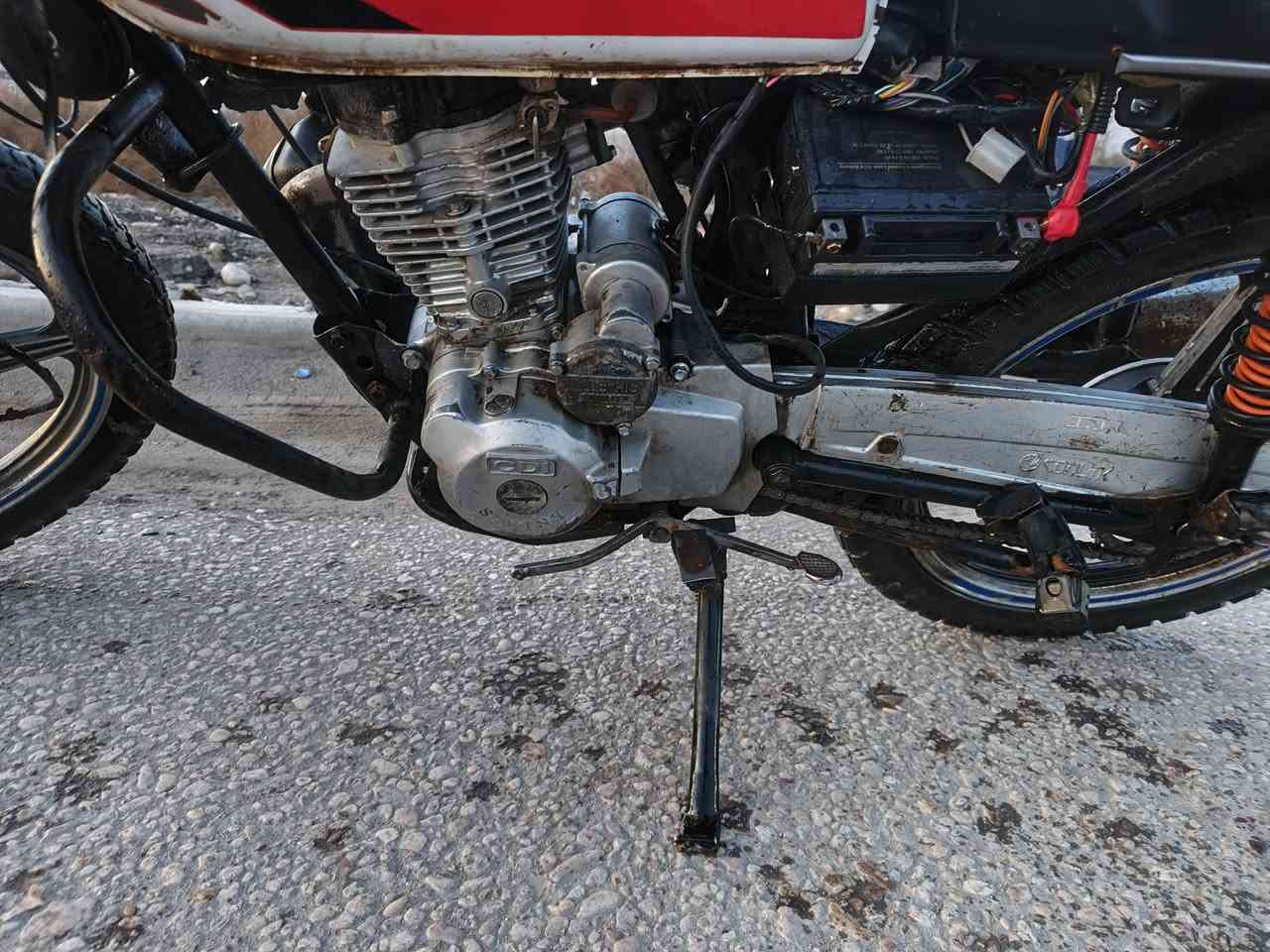 السلام عليكم
دراجه سافان للبيع موديل 22  أوراق أصولي 
السعر 400 وبيها مجال
مكاني الإسكندرية مجمع حطين
***********
