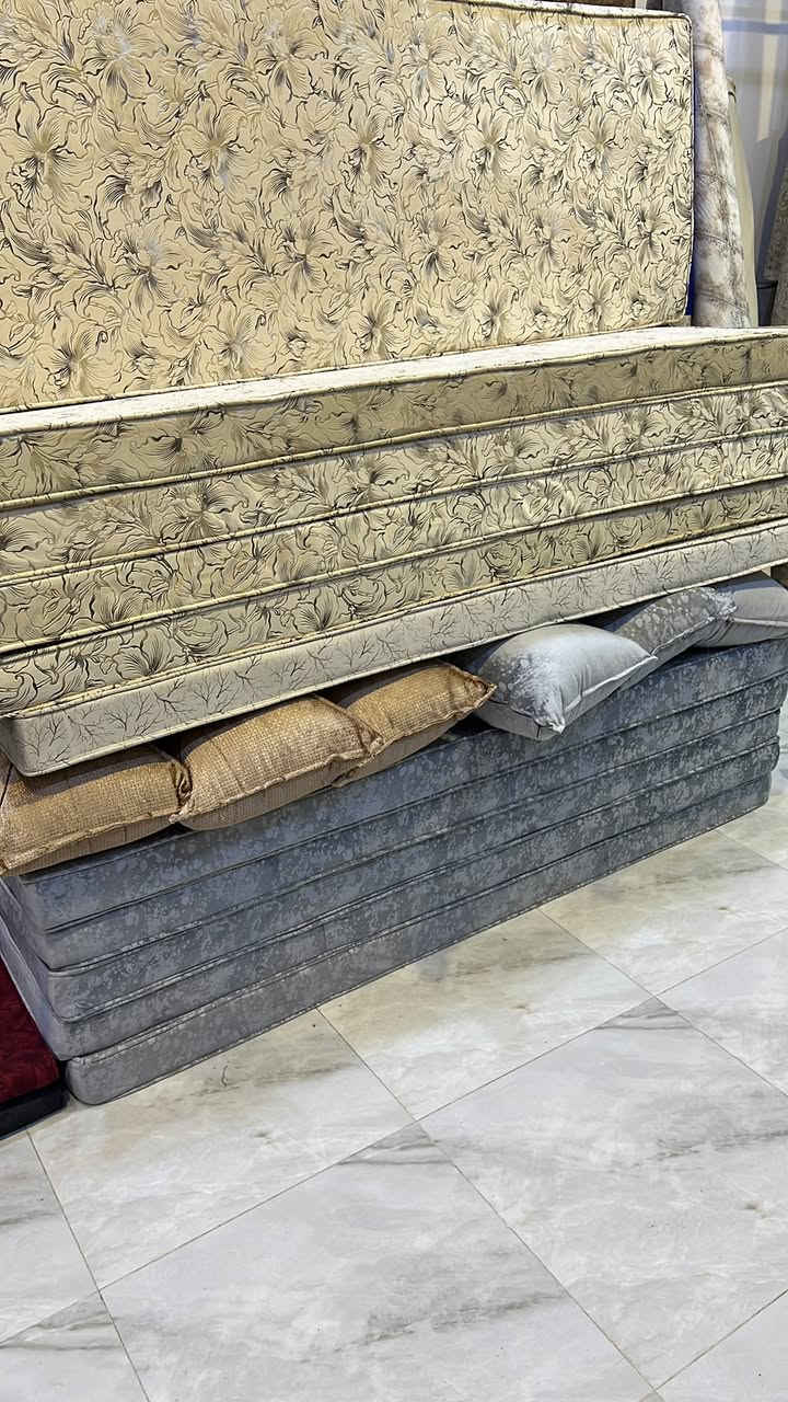 جلسه عربيه متوفر جمله ومفرد الكميه خير من الله
نوع الاسفنج ضغط عالي 
الضمان ثلاث سنوات 
الشغل درجه اولى 
نوع الاسفنج مميز اول
ارتفاع المقعد12سم
عرض المقعد70سم
طول القطعه ١٨٠سم عداد المجلس كامل 20 قطعة 
العنوان أربيل 
توجد خدمه توصيل لكافه المحافظات 
للحجز او الاستفسار راسلونا ع الصفحه 
او الاتصال ع الرقم وتساب يوجد فصال حسب الطلب ***********:***********
