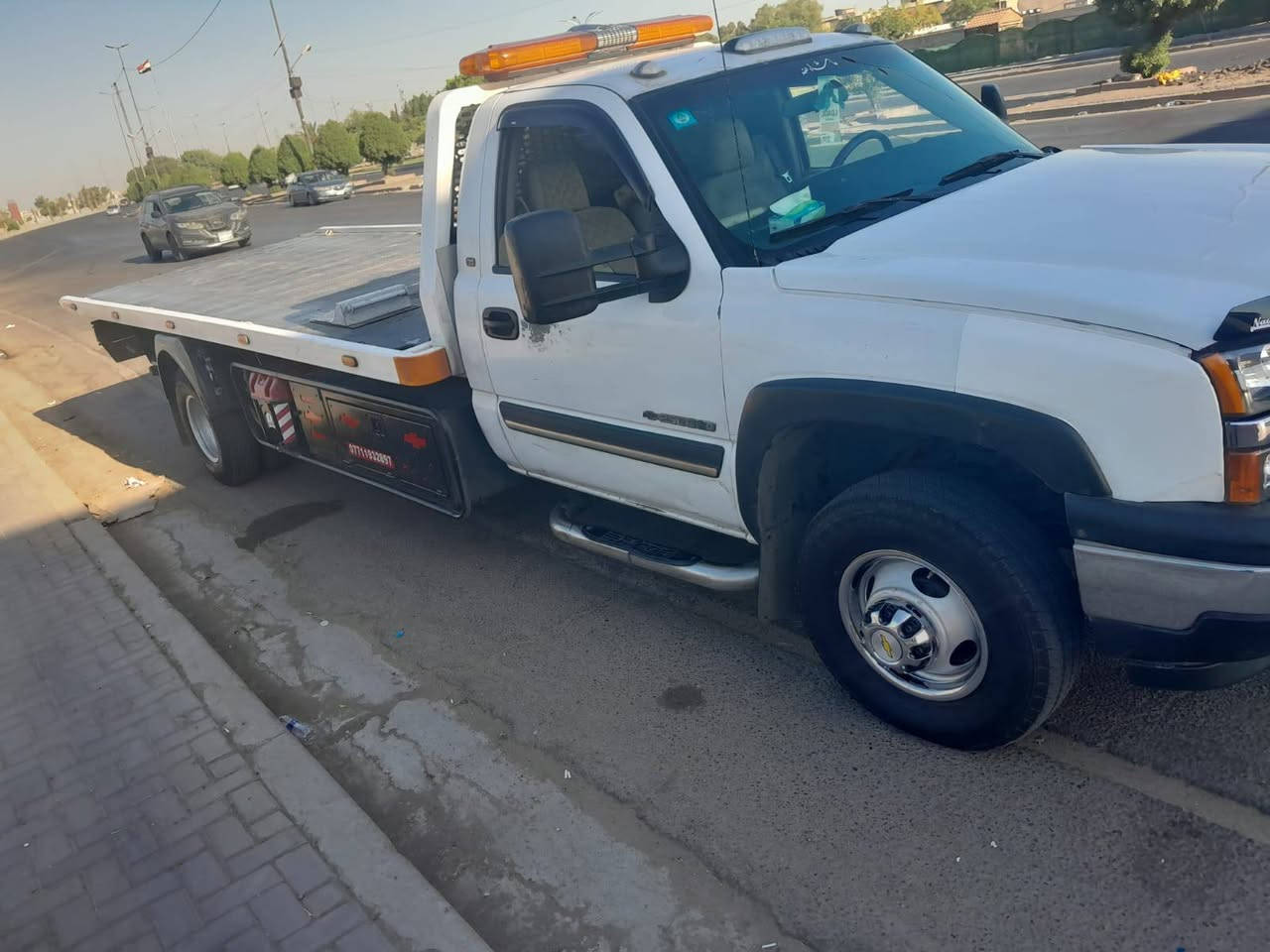 سلام عليكم سلفرادو للبيع 
موديل 2003
بودي حدادة تلعفر 
كرين انقاذ بل السنويه 
رقم انبار سنويه جديده 
الاستفسار ***********
مكان محاويل الطريق السريع
