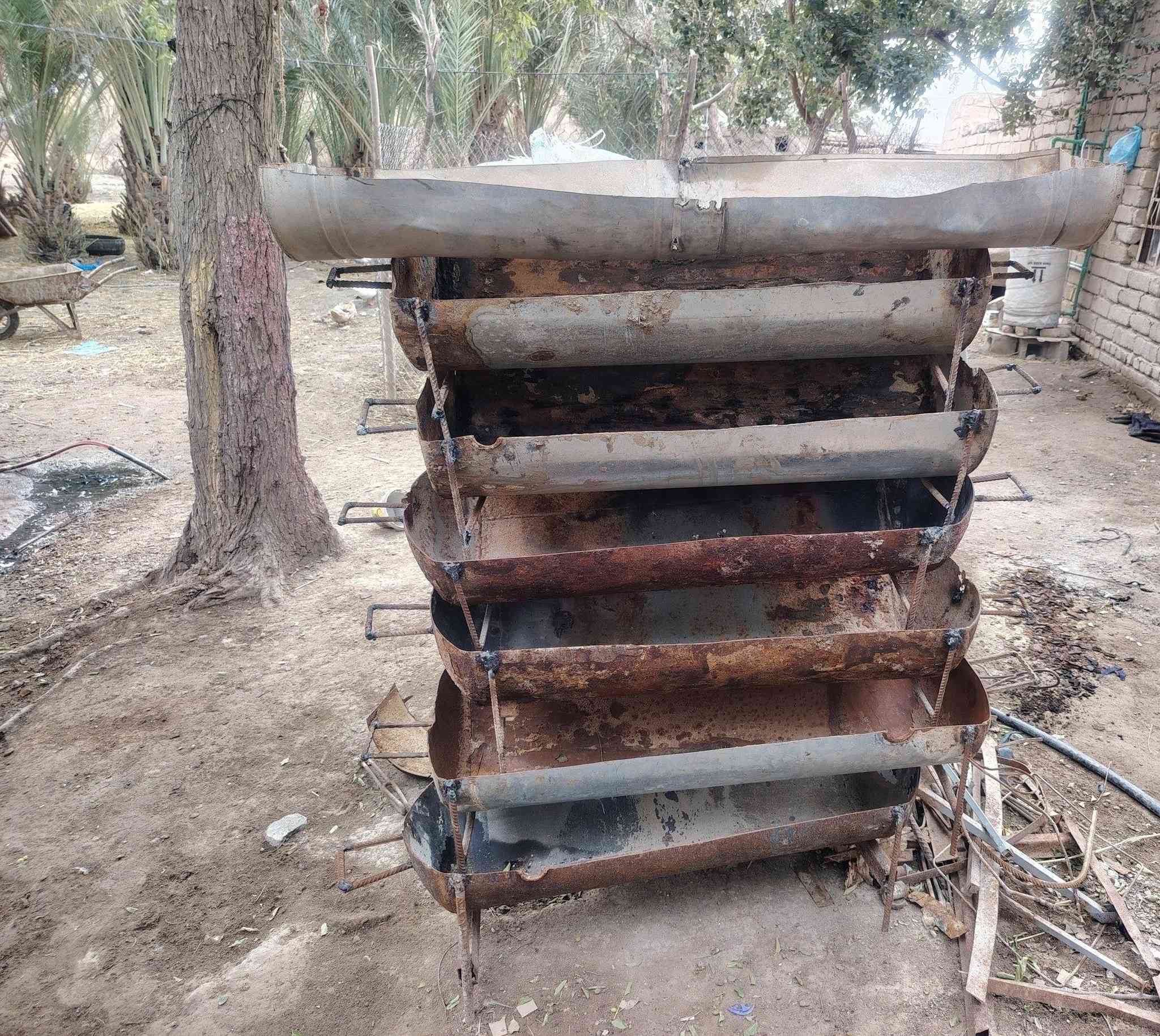 الحداد جعفر الصالحي رقمي (***********) توجد مناقل شوي للبيع شغل متنقل أتصل أو تراسني الاسعار مناسبه قفاص حمام حسب طلب نفصل
