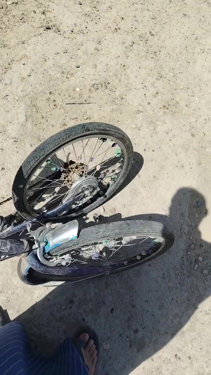 دراجات عدد 2 للبيع  رمادي سجاريه  الكيمو سعره 90 وبيه مجال  وثاني اليطبگ 50 وبيه مجال  
الاتصال ع رقمي وتساب ماسنجر  متوفر
***********
