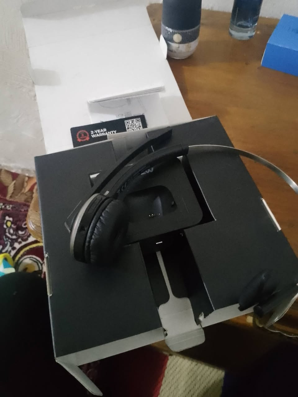 السلام عليكم لابتوب للبيع لينوفو مرتب ذاكره ١٦ قابله للتزويد نضام اندرويد شاشه حجم ١٤ ونص جبيره دقتها حلوه كيبورد عربي انكليزي وياها سماعه مجانا سماعه شاحنتها وياها بس مشكلت السماعه مايك مالها مايشتغل ثنينهن ب ١٠٠ ليهن مجال للطيبين البلي بي فوك ال ٢٠ الف لعبه ووياها جوستك ثنين واير لس سعره ٢٥ ويه الابتوب كلهن ب ١٢٠ للتواصل واتساب ***********
