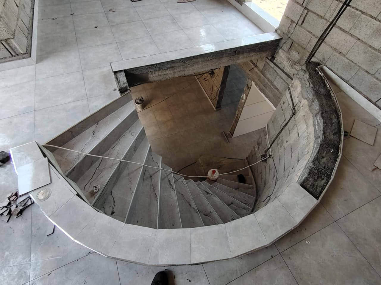 متفرغ....
شغل سيراميك بورسلين مرمر كاشي نافورات وباربكيو ترميم تجديد  استلام هندسي 
للأستفسار متوفر واتساب ***********
