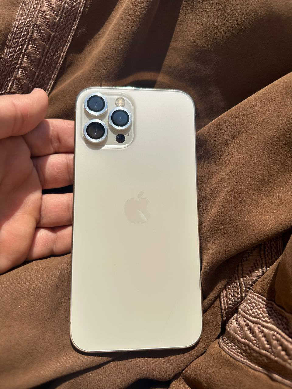 ايفون 12برو ماكس عربي شرق اوسط مبدله بطاريه اصليه وكاله بي فطر صغير بالشاشه ممأثر باي شي 
السعر:425 الف وبي مجال
رقم الهاتف : ‭٠٧٨١ ٥٠٢ ٤٧٥٧‬
