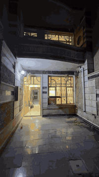 بيت للايجار …  حي حطين ( قريب نفق الشرطة ) 3 غرف نوم  صاله + مطبخ  حما...