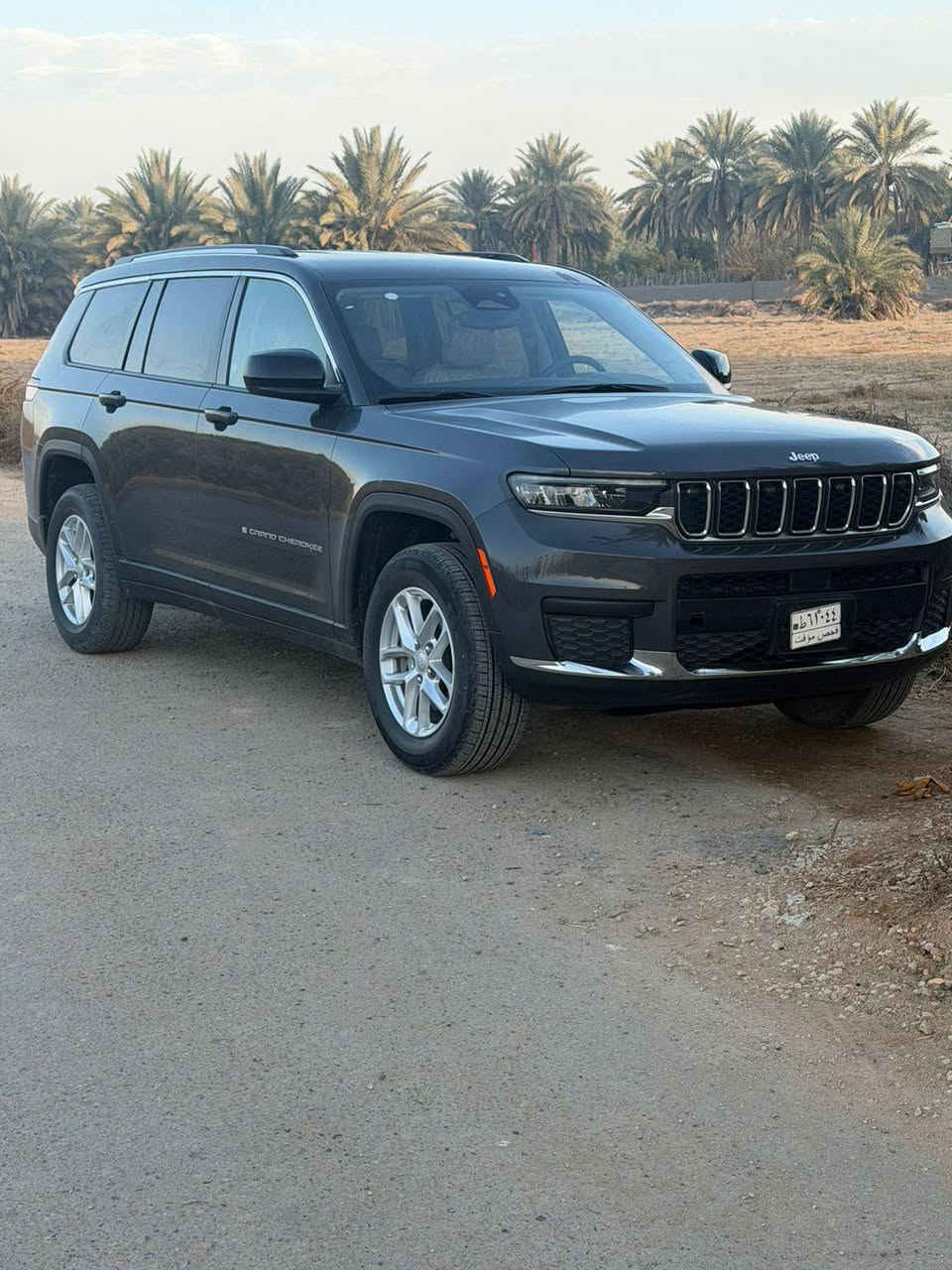 سلام عليكم جيب لاريدو 2023بدون رقم صورالحادث بلمنشور سياره جديده السعر285اوبيها مجال مكان السياره كربلاء الامام عون ع للاتصال ***********
